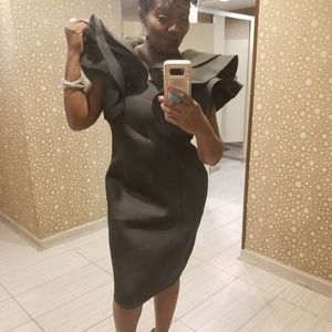 Black dress with big sleeves